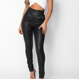 Fire it up wet look PU pants black